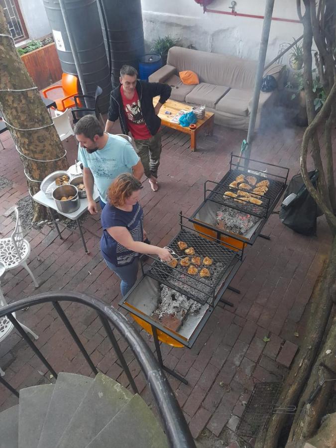 Zebra Crossing Backpacker Hostel Cape Town Luaran gambar