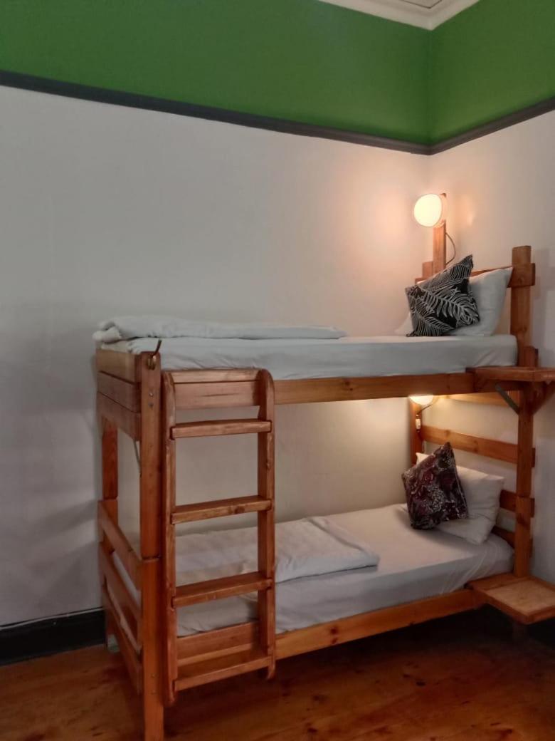 Zebra Crossing Backpacker Hostel Cape Town Luaran gambar