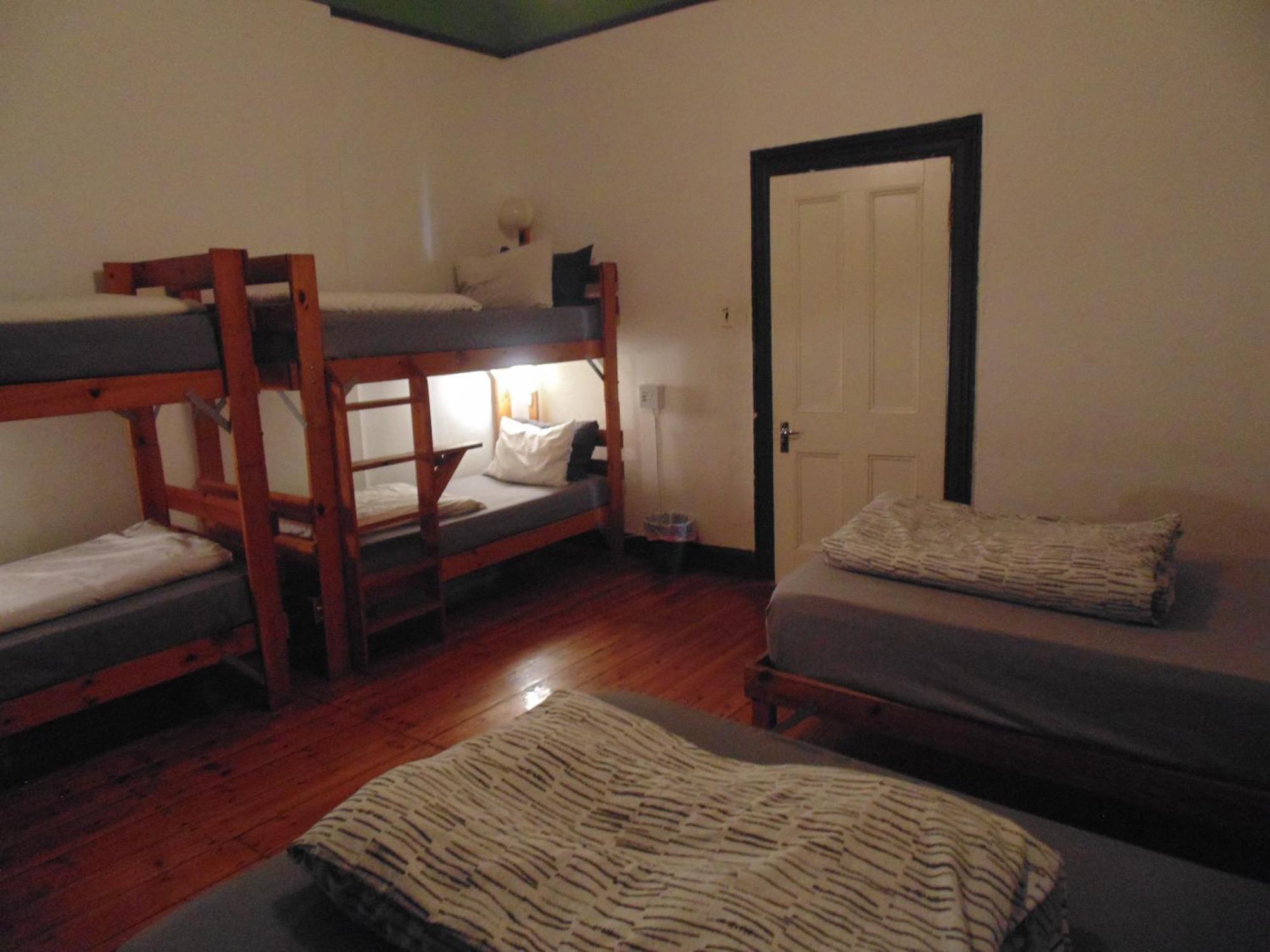 Zebra Crossing Backpacker Hostel Cape Town Luaran gambar