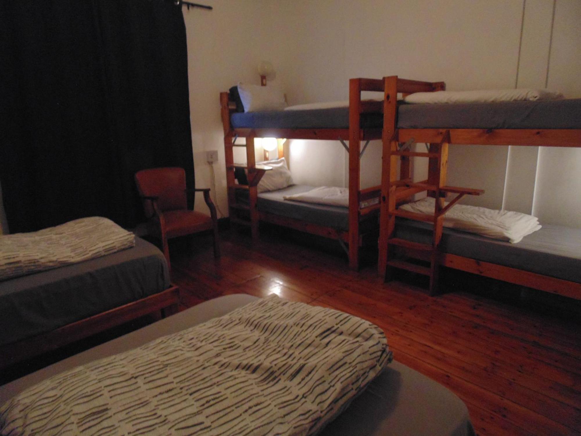 Zebra Crossing Backpacker Hostel Cape Town Luaran gambar