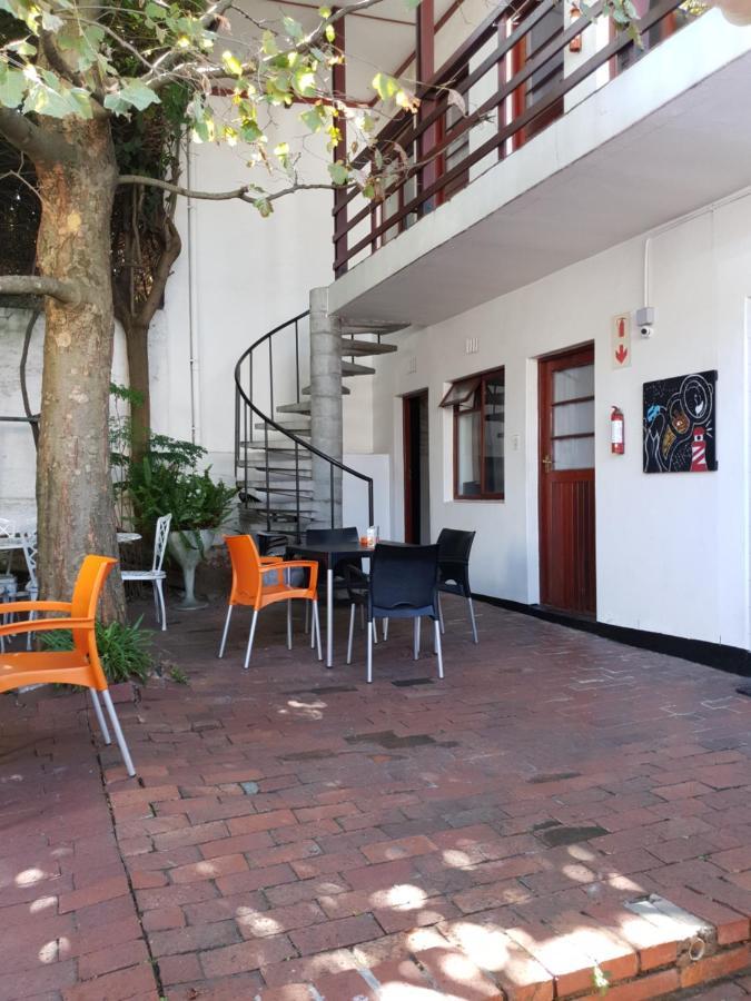 Zebra Crossing Backpacker Hostel Cape Town Luaran gambar